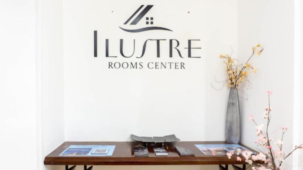 Ilustre Rooms Малага Номер фото